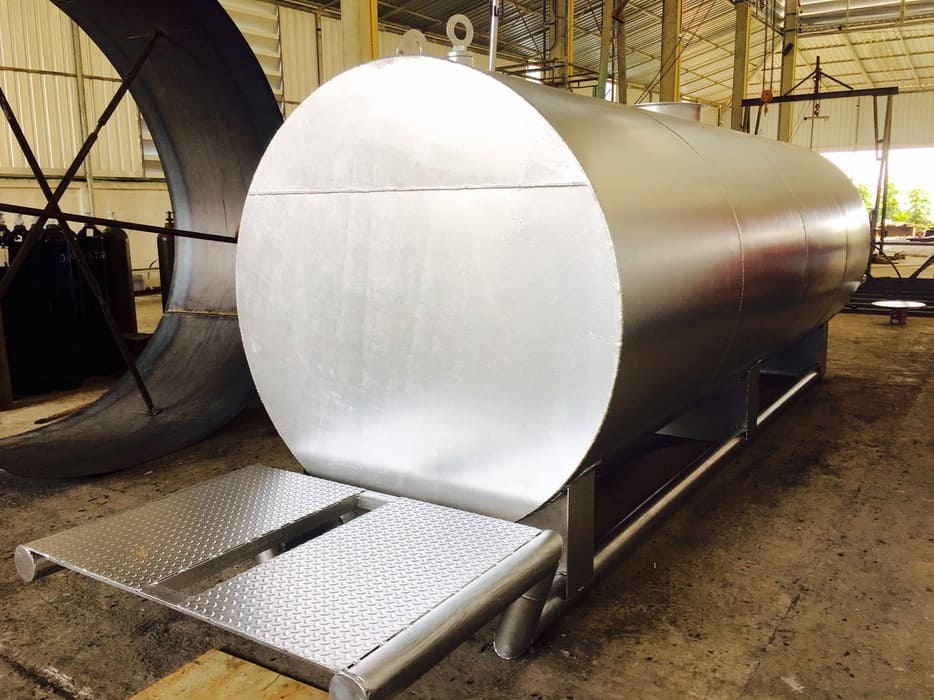 ไซโลปูน ถังน้ำ ถังน้ำมันติดรถ ทุ่นแพลอยน้ำ ทุ่นเรือ